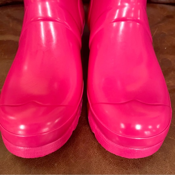 Hunter Original Tall Waterproof Rain Boots In Glossy Fuchsia Pink Color Size 8 - Picture 10 of 12
